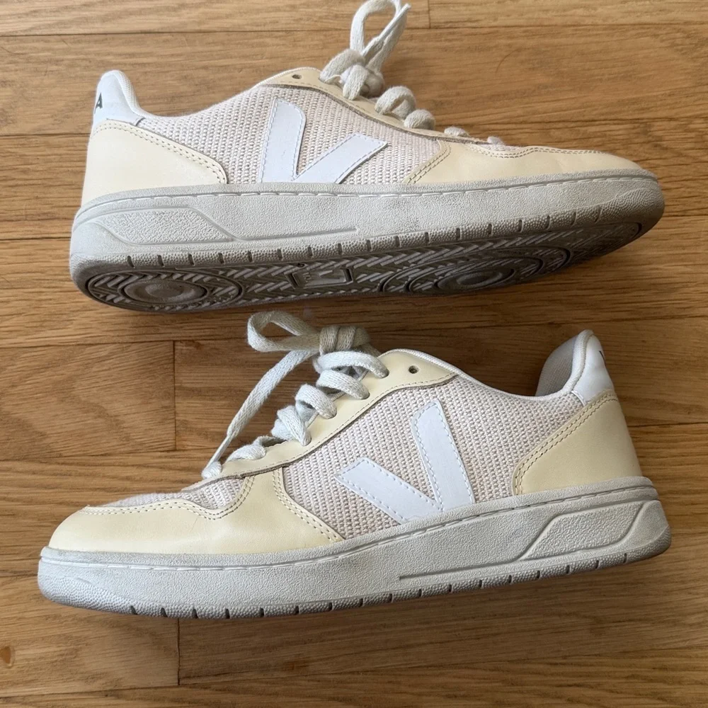 Women’s V-10 J-MESH JUTE WHITE size 6